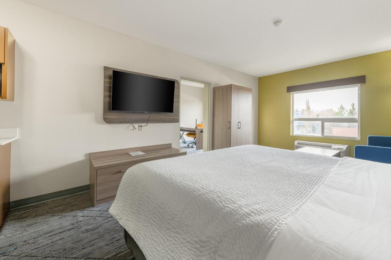 Holiday Inn Express Hotel & Suites-Edmonton South By Ihg Dış mekan fotoğraf