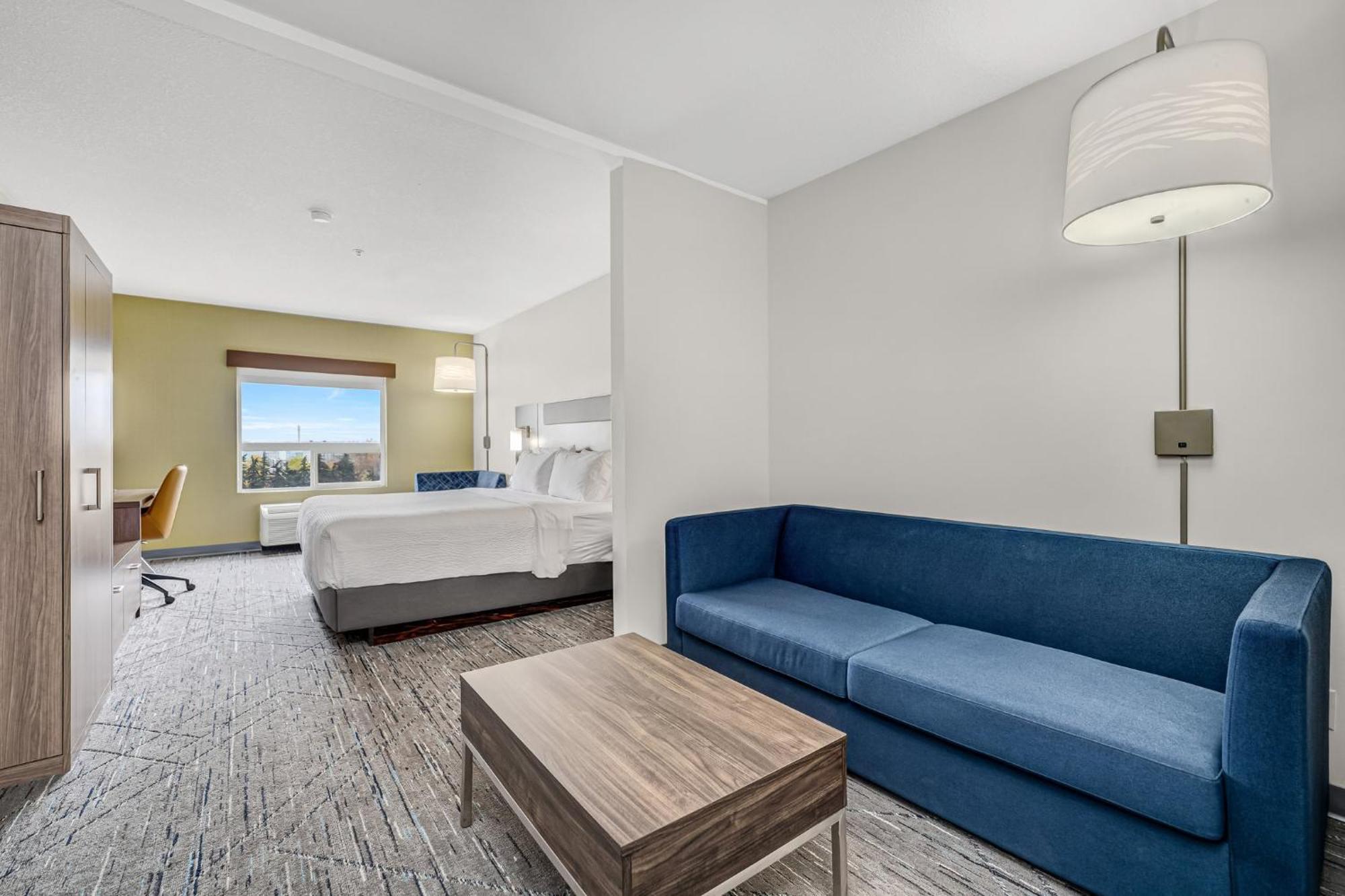 Holiday Inn Express Hotel & Suites-Edmonton South By Ihg Dış mekan fotoğraf