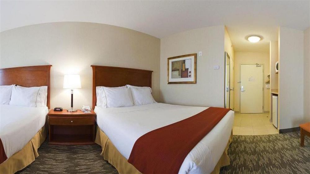 Holiday Inn Express Hotel & Suites-Edmonton South By Ihg Dış mekan fotoğraf